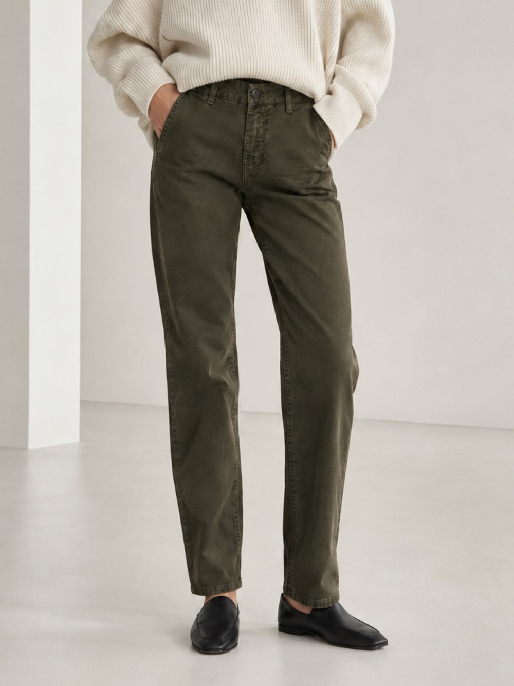 Vince Olive Green Pants, Size 25
